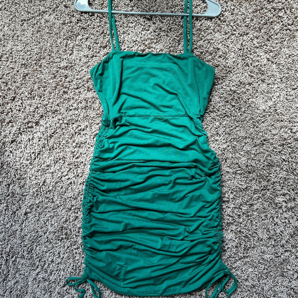 Lovers + Friends Green dress with ties on sides to adjust length